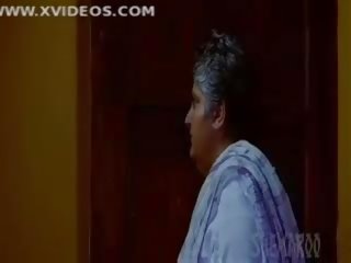 Indiýaly aktrisa divya dutta all gyzykly scenes in hisss